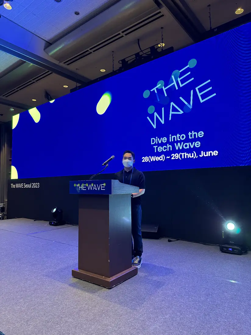 Joshua Koo, founder and lead of ALPHAG3N, speaks at TheWaveSeoul conference at COEX in Seoul, Korea photo 5