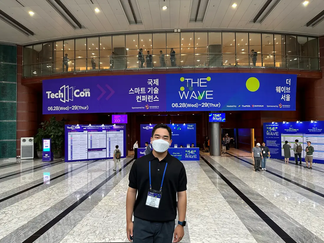 Joshua Koo, founder and lead of ALPHAG3N, speaks at TheWaveSeoul conference at COEX in Seoul, Korea photo 11